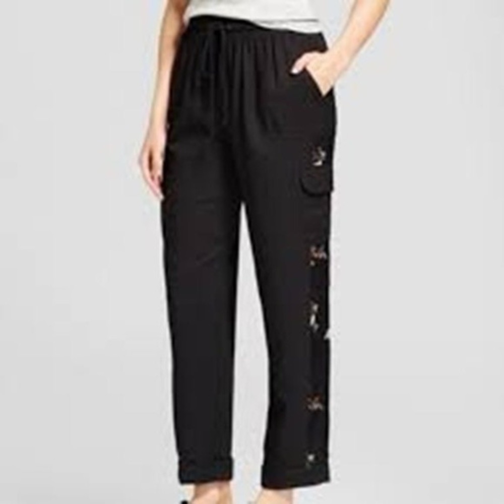 Knox Rose Floral Embroidered String Waist Ankle Pants